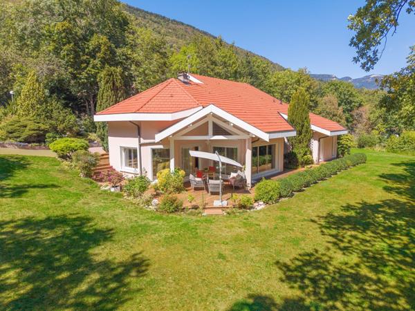 Vente Maison de luxe Échenevex 5 Pièces 300 m²