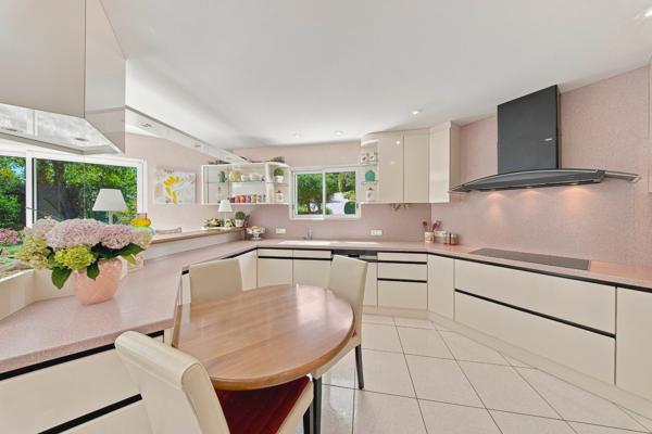 Vente Maison de luxe Échenevex 5 Pièces 300 m²