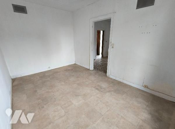 ENSEMBLE DE 3 MAISONS A RENOVER - IDEAL INVESTISSEURS LOCATIFS