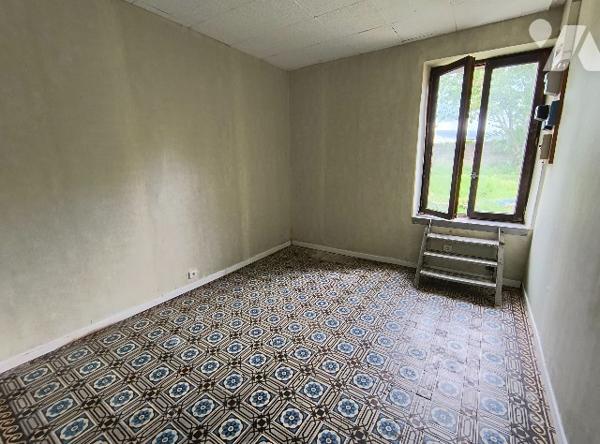 ENSEMBLE DE 3 MAISONS A RENOVER - IDEAL INVESTISSEURS LOCATIFS