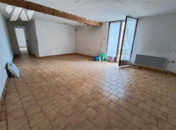 ENSEMBLE DE 3 MAISONS A RENOVER - IDEAL INVESTISSEURS LOCATIFS