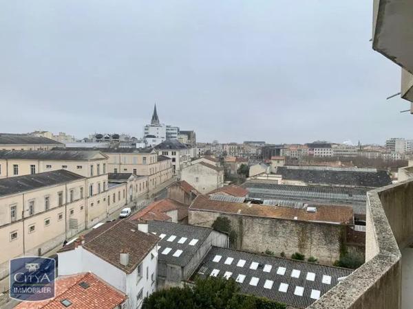 Appartement à louer 2 pièces 42.44m²