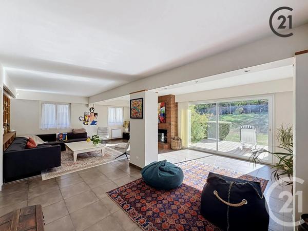 Maison à vendre  7 pièces - 209 m 2   AUXERRE  - 89