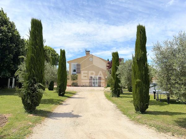 A VENDRE 84530 VILLELAURE BASTIDON 4 PIECES D'ENVIRON 107M² AVEC JARDIN, GARAGE ET ATELIER