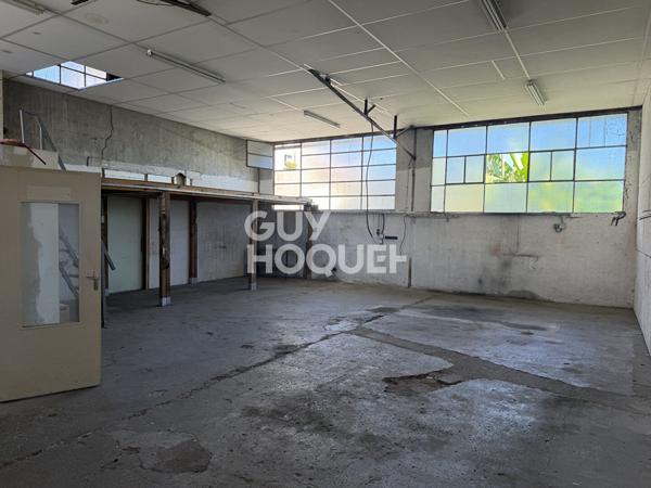 Entrepôt / local industriel Navenne 120 m2