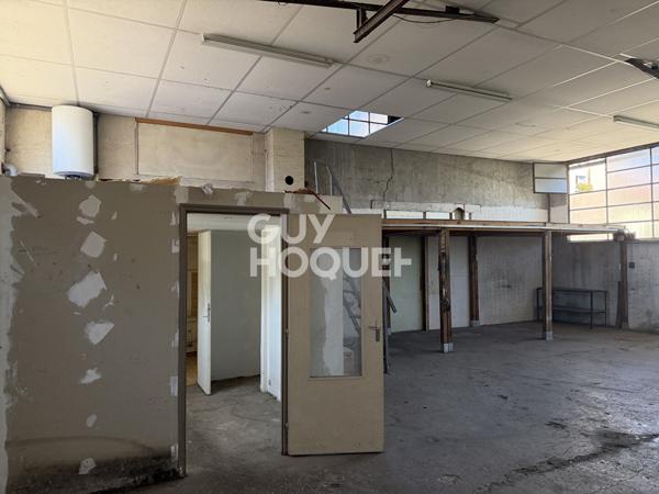 Entrepôt / local industriel Navenne 120 m2