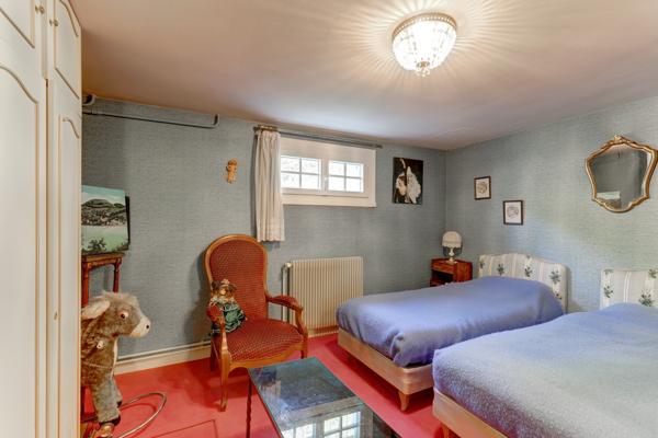 Maison 7 pièce(s) 4 chambre(s) 155 m²