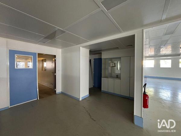 Location local d’activité 1 200 m² Les Essarts-le-Roi