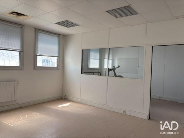 Location local d’activité 1 200 m² Les Essarts-le-Roi