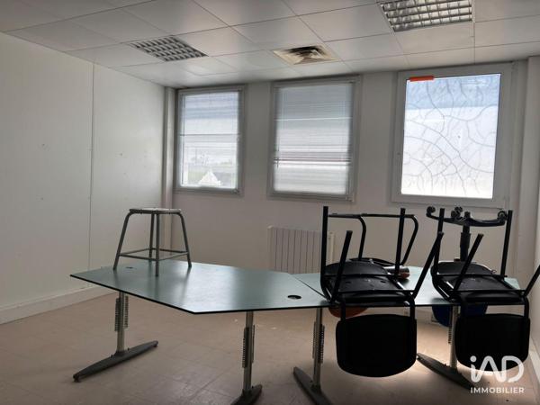 Location local d’activité 1 200 m² Les Essarts-le-Roi