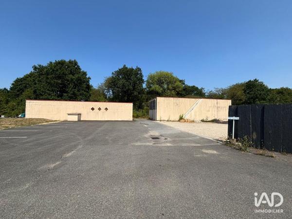 Location local d’activité 1 200 m² Les Essarts-le-Roi