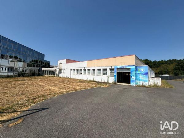Location local d’activité 1 200 m² Les Essarts-le-Roi