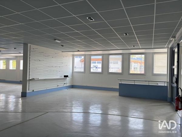 Location local d’activité 1 200 m² Les Essarts-le-Roi