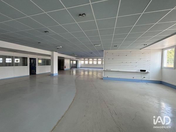 Location local d’activité 1 200 m² Les Essarts-le-Roi