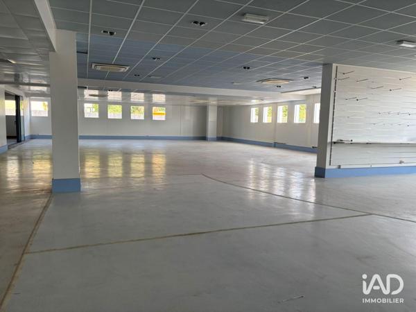Location local d’activité 1 200 m² Les Essarts-le-Roi