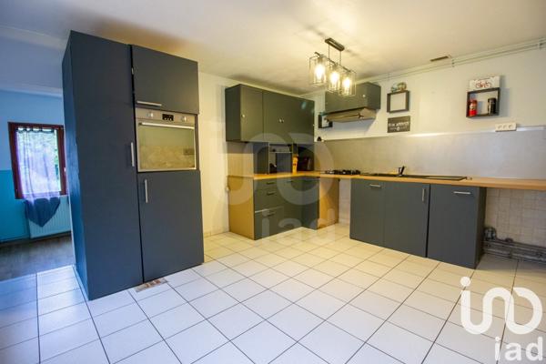 Maison de ville 3 pièces de 70 m² à Noyon (60400)