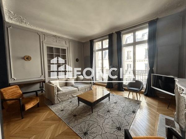 Location Appartement 3 pièces 124.52 m² - 16 RUE DE CHAZELLES Paris 75017