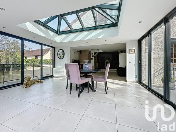 Maison à vendre 8 pièces 250 m² Tournan-en-Brie
