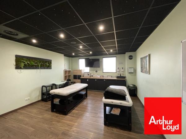Bureaux à louer 400 m2 Mauguio avec parkings privatifs et normes ERP