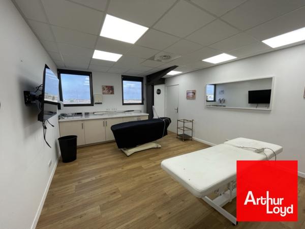 Bureaux à louer 400 m2 Mauguio avec parkings privatifs et normes ERP