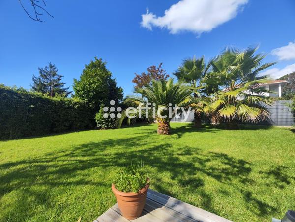 Maison
         4 pièces
        - 93 m² Exclusivité 435 000 € *