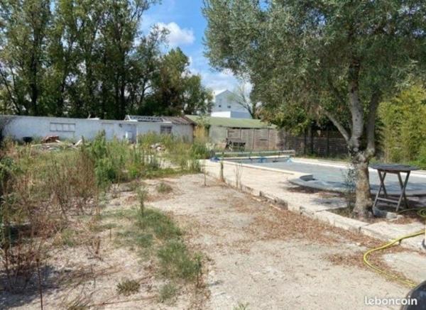TERRAIN - LIBRE DE CONSTRUCTEUR A VILLENAVE D'ORNON