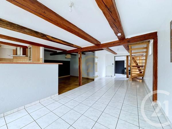 Appartement F4 à vendre  4 pièces - 106,12 m 2   GRANDVILLARS  - 90
