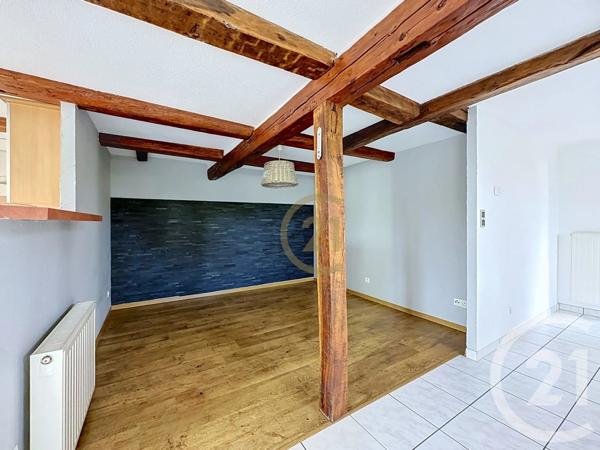Appartement F4 à vendre  4 pièces - 106,12 m 2   GRANDVILLARS  - 90