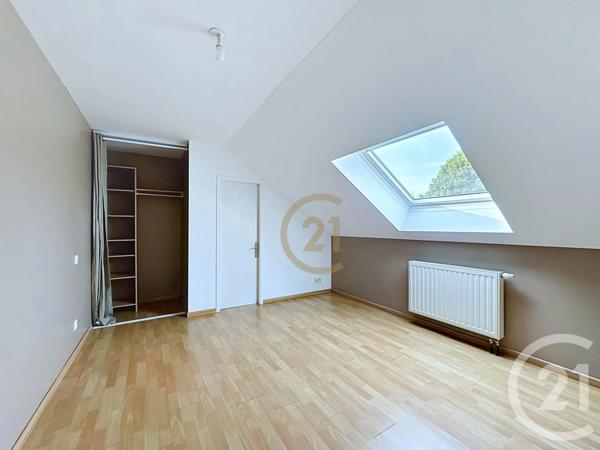 Appartement F4 à vendre  4 pièces - 106,12 m 2   GRANDVILLARS  - 90