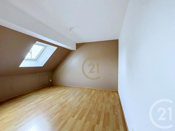Appartement F4 à vendre  4 pièces - 106,12 m 2   GRANDVILLARS  - 90