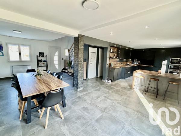 Maison à vendre 7 pièces 210 m² Achères-la-Forêt