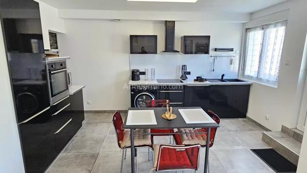 Location                                                      Appartement
                        
                     2 pièces                      47 m2                     à Troarn