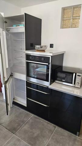 Location                                                      Appartement
                        
                     2 pièces                      47 m2                     à Troarn