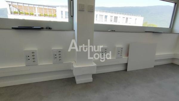 Bureau à louer - 123 m² au cœur de Savoie Technolac