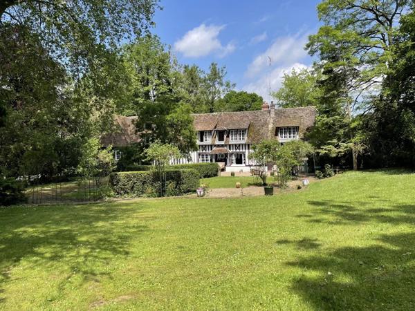 Vente                                                      Maison
                        
                                         295 m2                     à Gisors