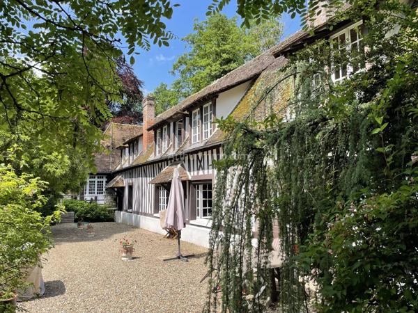 Vente                                                      Maison
                        
                                         295 m2                     à Gisors