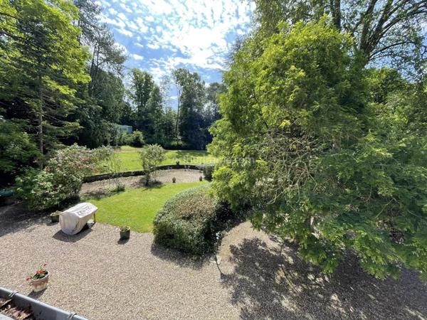 Vente                                                      Maison
                        
                                         295 m2                     à Gisors