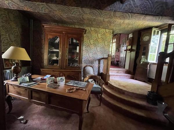 Vente                                                      Maison
                        
                                         295 m2                     à Gisors
