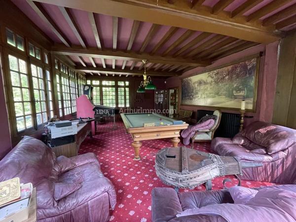 Vente                                                      Maison
                        
                                         295 m2                     à Gisors
