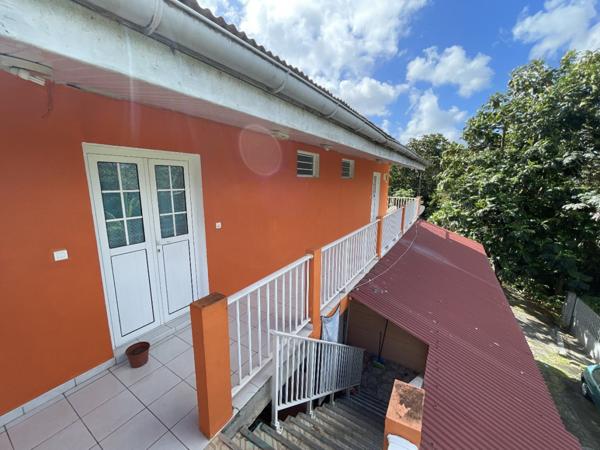 Immeuble de 11 appartements situé à LE LAMENTIN
