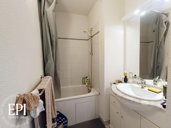 Pour investisseur ! Appartement T2 Balcon Parking déja loué