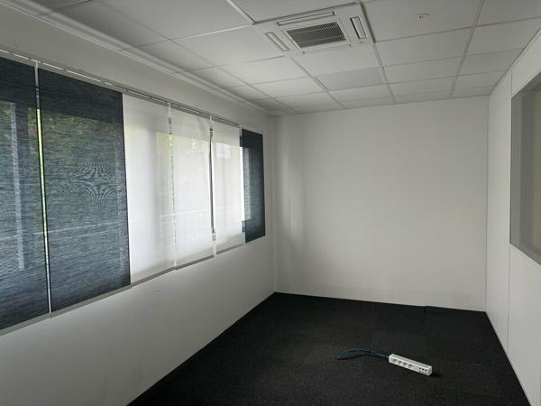 TOURS NORD BUREAUX A LOUER 125 M² PARKINGS CLIMATISATION