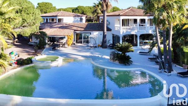 Maison à vendre 14 pièces 405 m² Roquebrune-sur-Argens