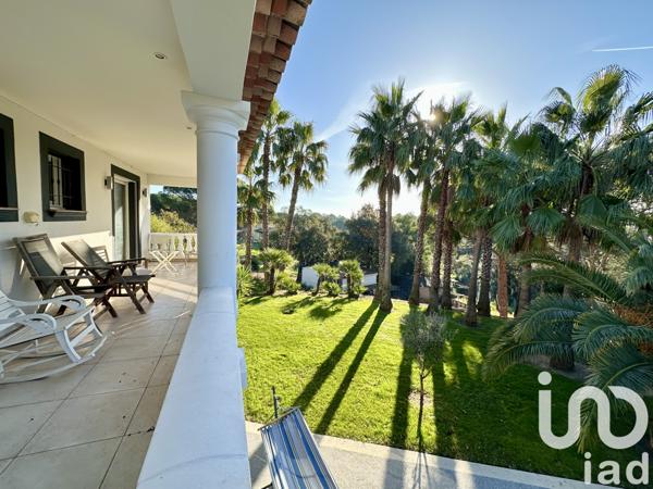 Maison à vendre 14 pièces 405 m² Roquebrune-sur-Argens