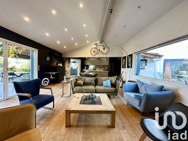 Maison à vendre 14 pièces 405 m² Roquebrune-sur-Argens