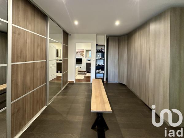 Maison à vendre 14 pièces 405 m² Roquebrune-sur-Argens