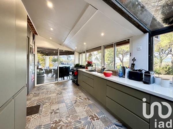 Maison à vendre 14 pièces 405 m² Roquebrune-sur-Argens