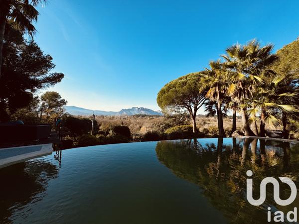 Maison à vendre 14 pièces 405 m² Roquebrune-sur-Argens