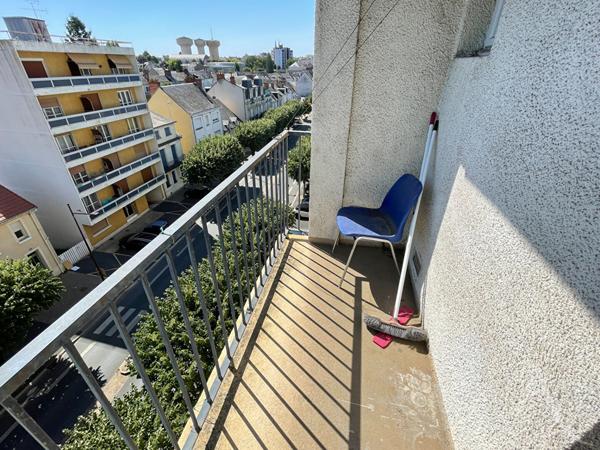 Appartement Meublé Chateauroux 1 pièce(s) 28.19 m2