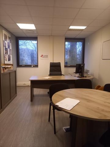 Bureaux à louer Bruges avec stationnement extérieur